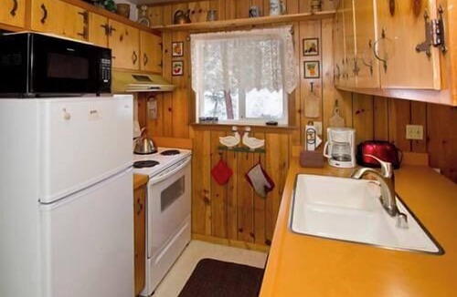 Mammoth Lakes Condo | Mammoth View Villas | Shop, Hike or Golf!