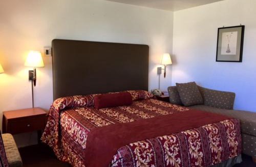 Los Banos Hotel | Maple Inn and Suites Los Banos