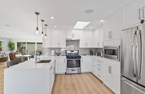 Sugarloaf House | Marbella Lane - 3BR w sweeping views of Bay Area