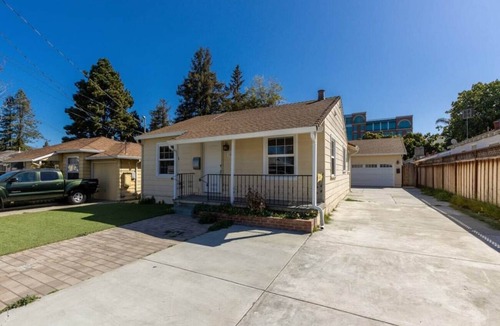 Sunnyvale West Cottage | @ Marbella Lane - Convenient Home 9-min to Levi's