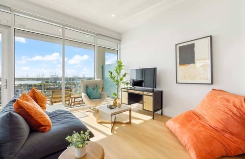 Waterfront Apartment | @ Marbella Lane - Grand 2BR w/Beach & Ocean Views