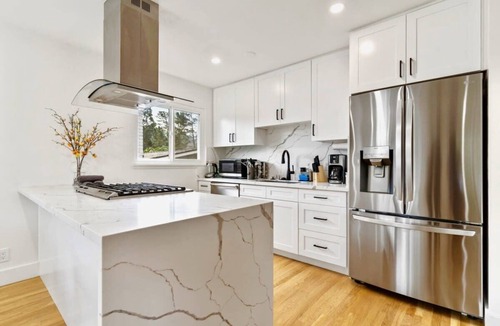 Linda Mar House | @ Marbella Lane - Stylish 4BR w/Revitalizing View
