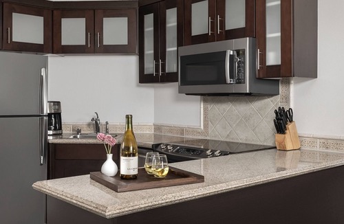 Las Vegas Villa | Marriott Grand Chateau Rooftop Bar FREE VALET PARKING NO RESORT FEES SLEEPS 8-10