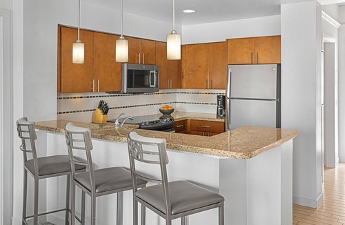 Palm Desert Resort | Marriott's Desert Springs Villas-Spacious 2 BR villa-fabulous golf and pools!