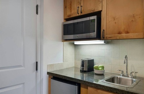 South Lake Tahoe Condo | Marriott Timber Lodge Luxury Studio