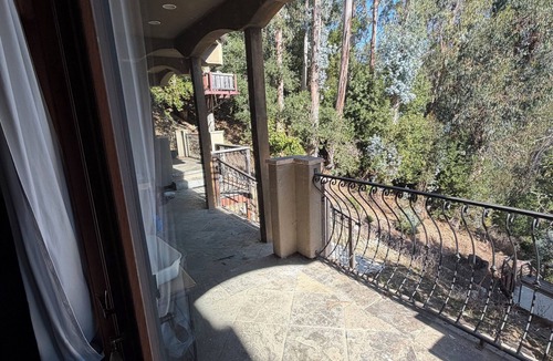 Merriewood House | Marvelous 4-bedroom house in Oakland. Amazing Views, Close to everything!