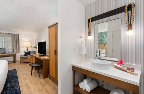 West Beach Hotel | Mason Beach Inn