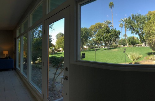 Indian Wells House | Mid Century Desert Oasis - Walk to Tennis Garden, Coachella/Stagecoach shuttle!
