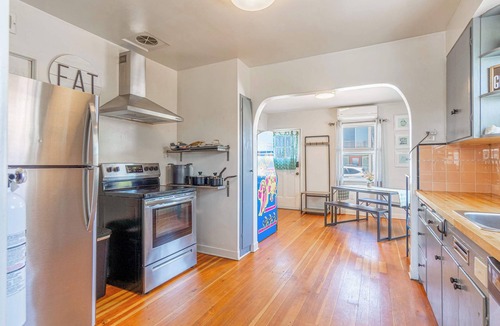 Reno House | Midtown Sanctuary w Pac-Man!