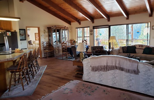 Groveland Ski Chalet | Million Dollar View!