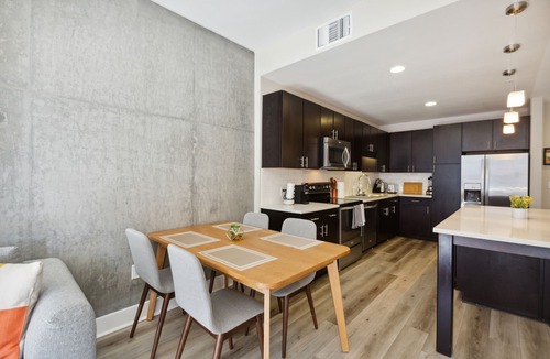 Mission Bay Apartment | Mission Bay 1 BR w/Office by Anyplace - 11450