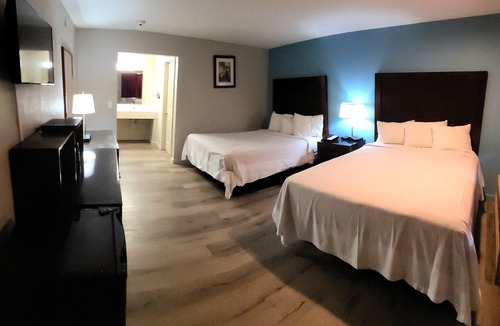 Hayward Hotel | Mission Inn and Suites