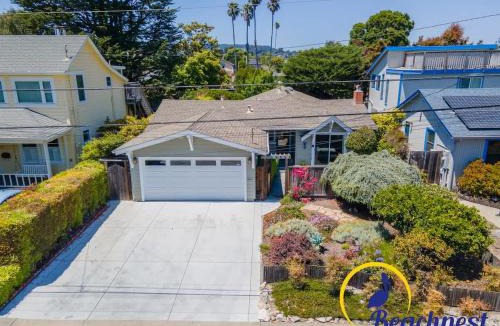Westside Santa Cruz House | Mitchell's Cove Beach House