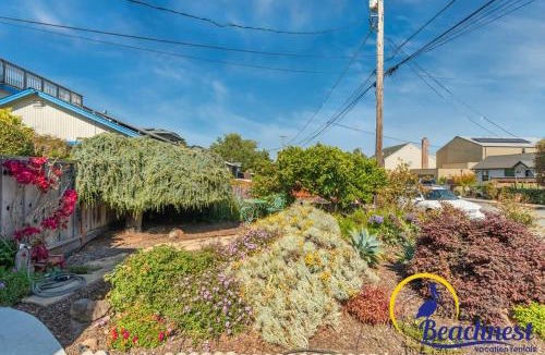 Westside Santa Cruz House | Mitchell's Cove Beach House