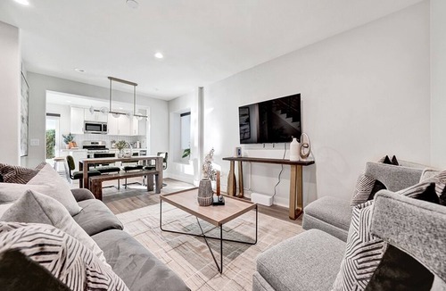 Fullerton House | Modern 2-Level Family Home · Near Disneyland