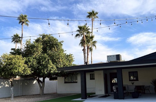 Paradise Valley Village House | Modern 3 bedroom with heated pool and mountain view