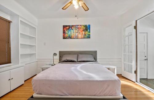 North Hollywood Villa | Modern 4bed 3bath home with piano near Universal Studio & Hollywood for 10