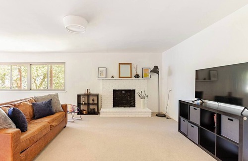 Upper Rockridge House | Modern 5BR 3BA Oakland Hills Home