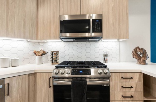 Santa Ana Heights Apartment | Modern Apt Escape Near South Coast Plaza