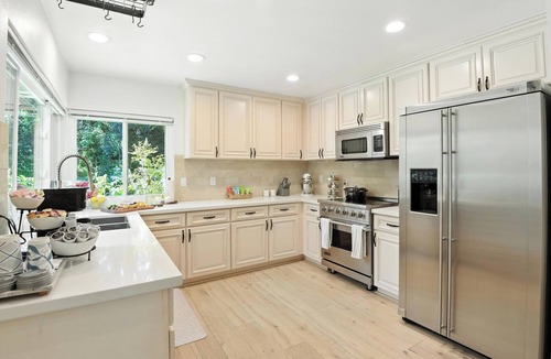 Westlake Village House | Modern Arches Family Home for 6, in Westlake Village, CA