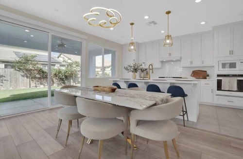Stockton House | Modern Comfort: Stockton Edition