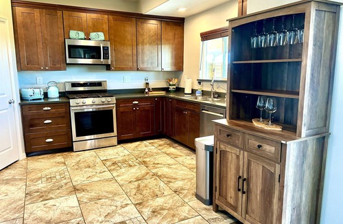 Dinuba House | Modern Country Farmhouse: Near Visalia & Sequoia National Park!