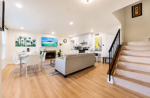Rowland Heights House | Modern Family House in Rowland Heights/4BR/Near Disnyland &LA