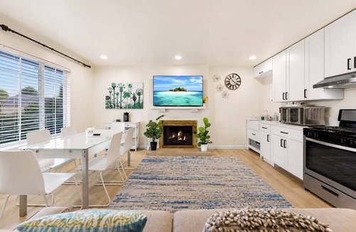 Rowland Heights House | Modern Family House in Rowland Heights/4BR/Near Disnyland &LA