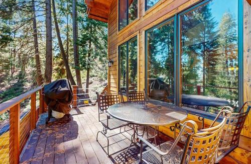 Carnelian Bay House | Modern Lux Cabin with Stunning Views Spa Large Kitchen and Dining Fireplace