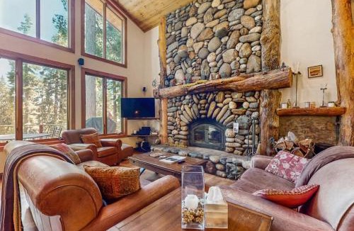 Carnelian Bay House | Modern Lux Cabin with Stunning Views Spa Large Kitchen and Dining Fireplace