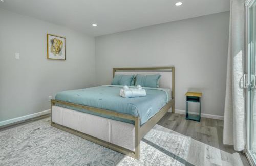 Groveland House | Modern Luxury Sierra Lodge | 3BR, 3BA | Hotel Vibe