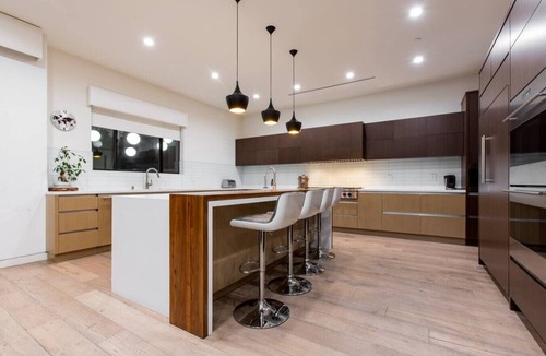 Melrose Villa | Modern Melrose Luxury Villa