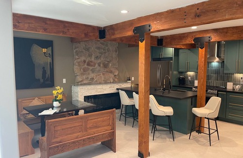 Green Valley Lake House | Modern Mountain Cabin near Lake & Snow w/Hot Tub