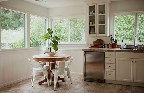 San Luis Obispo House | Modern ranch getaway in Avila Valley, moments from the beach and downtown SLO