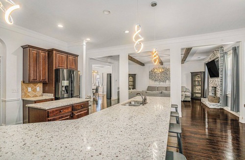 Hampton House | Modern Spacious 5-bedroom house in welcoming gated community in Hampton