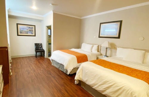 Marina Hotel | Monarch Valley Inn Marina at Monterey Bay