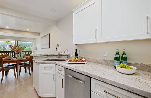 Montecito Condo | Montecito Penthouse, 2 + 2, walk to Butterfly Beach & Coast Village Road