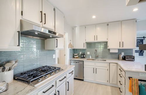 Mescal Corridor NW House | Monterey Bay 4BR 3BA: Hot Tub, Near Beaches & Golf