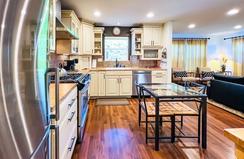 Seaside House | Monterey County Seaside, Bungalow minutes from the Ocean !