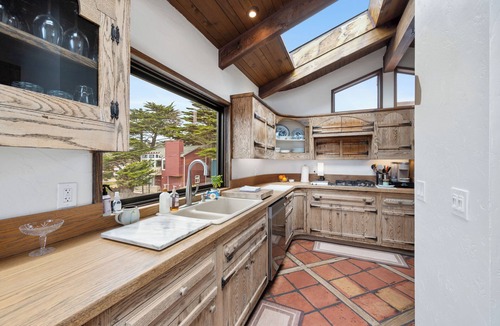 Park Hill House | Month Long - Beachfront Lux Cottage - #PH71 *NEW LISTING!*