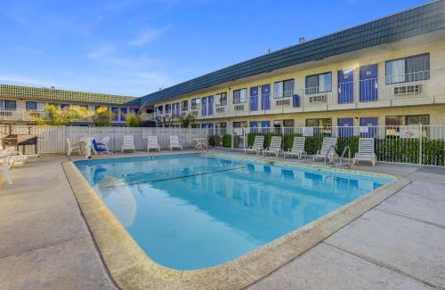 King City Hotel | Motel 6-King City, CA