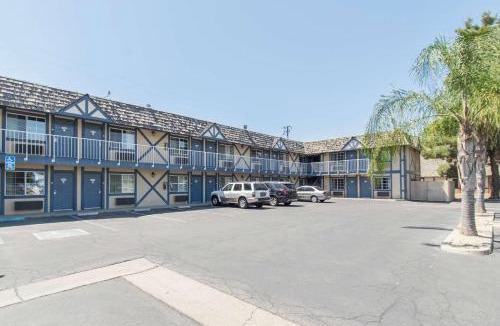 Kingsburg Hotel | Motel 6-Kingsburg, CA