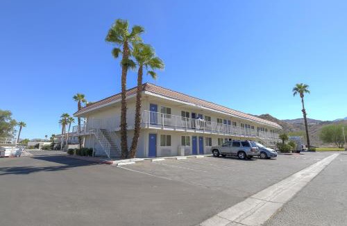 Rancho Mirage Hotel | Motel 6-Rancho Mirage, CA - Palm Springs