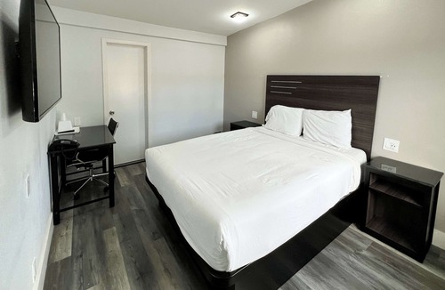 Westside Santa Cruz Hotel | Motel 6 Santa Cruz, CA