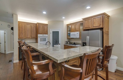 Pine Mountain Club Cabin | Mountain Air & Game Nights: Pine Mtn Club Cabin
