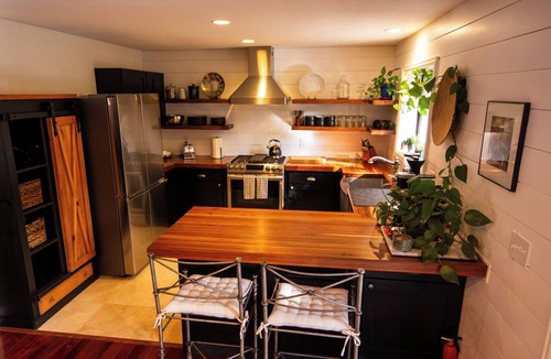 Lincoln Park House | Mountain Azure Tahoe - Hot Tub, Fire Pit, Lake Beach 220 ft, couples retreat