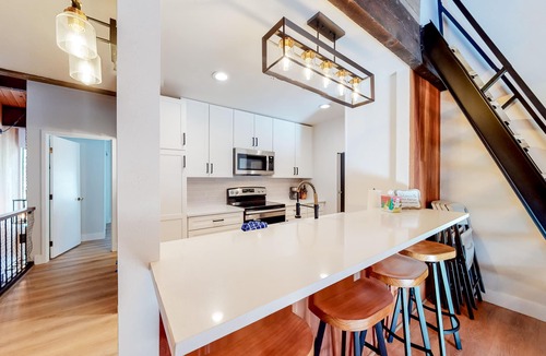 Kings Beach Condo | Mountain Home w/Gas Fireplace, Fast WiFi, Balcony, Shared Pool, Tennis