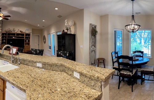 Oakhurst House | Mountain Luxury at Owl Rock Lodge near Bass Lake & Yosemite