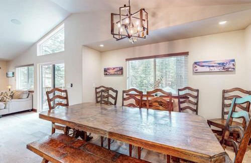 Montgomery Estates House | Mountain Modern Home with game room pool table private hot tub and more