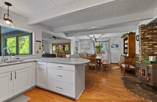 Twain Harte House | Mountain Retreat w/Hot Tub, Deck & Forest Views